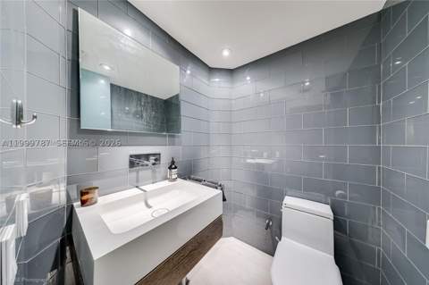 701 Brickell Key Blvd 503, Miami FL - photo 7 of 25