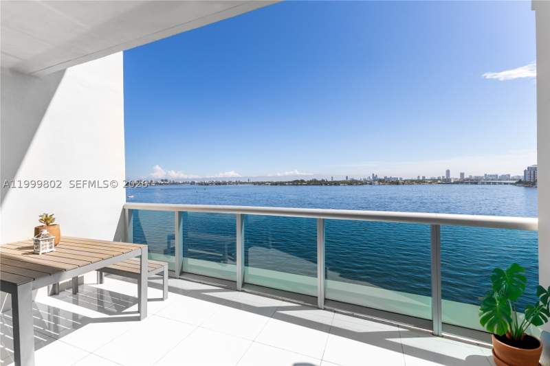 2 bedroom Condominium at 7935 East Dr 803, Harbour Island, North Bay Village — photo 5