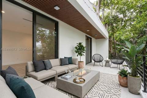 3983 Kumquat Ave, Miami FL - photo 12 of 41