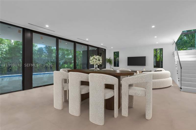 5 bedroom SingleFamilyResidence at 3983 Kumquat Ave, Pomona, Miami — photo 4