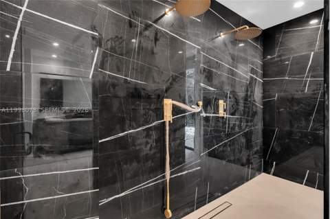 3983 Kumquat Ave, Miami FL - photo 8 of 41