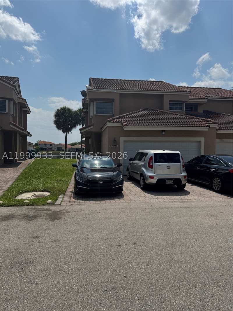 3 bedroom Townhouse at 8270 NW 191st Ln 13L, Seville Place Condo, Hialeah — photo 1