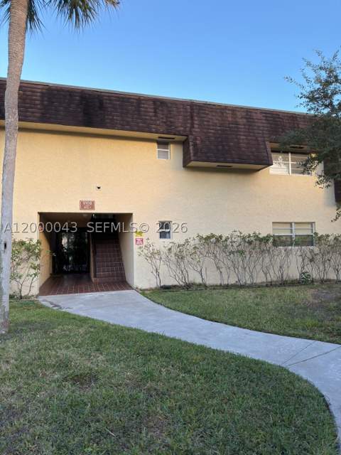 9108 SW 137th Ter 16-3, Miami FL - photo 14 of 18