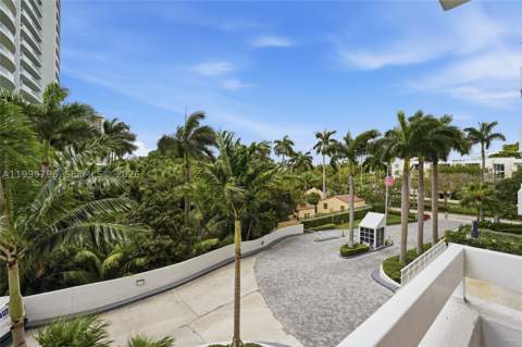 1627 Brickell Ave 603, Miami FL - photo 18 of 35