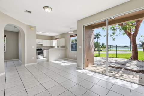 27598 SW 138th Avenue, Homestead FL - photo 12 of 42