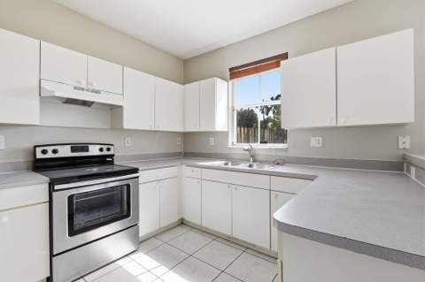 27598 SW 138th Avenue, Homestead FL - photo 14 of 42