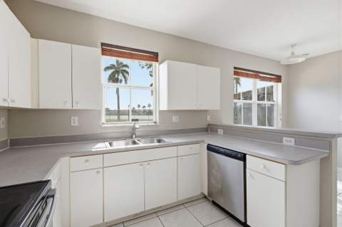 27598 SW 138th Avenue, Homestead FL - photo 16 of 42