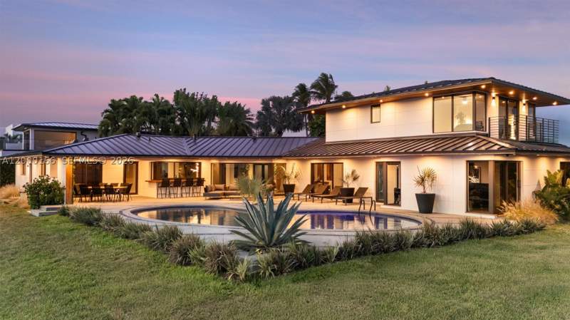 5 bedroom SingleFamilyResidence at 1982 NE 119th Rd, Sans Souci Estates, North Miami — photo 5
