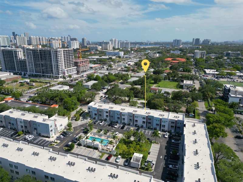 2 bedroom Townhouse at 2505 NE 193rd St 4208, Riverwood, Miami — photo 1