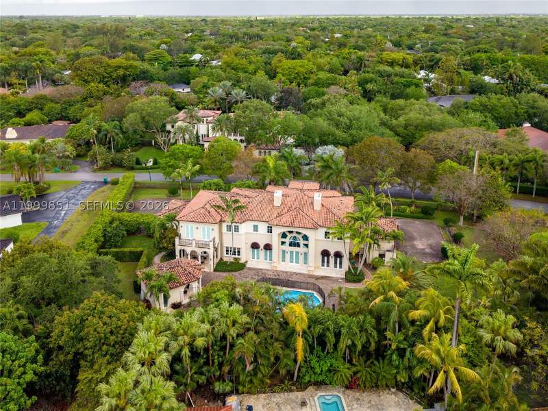 7 bedroom SingleFamilyResidence at 12101 Moss Ranch Rd, Town & Ranch Estates, Pinecrest — photo 3