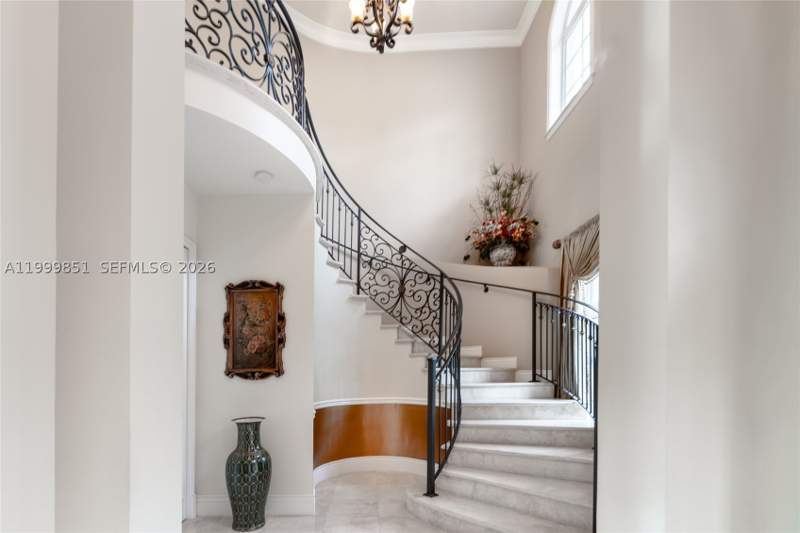 7 bedroom SingleFamilyResidence at 12101 Moss Ranch Rd, Town & Ranch Estates, Pinecrest — photo 5