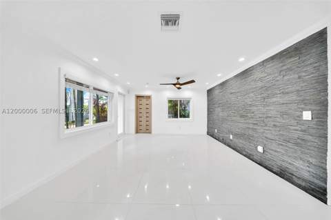 1104 NE 85th St, Miami FL - photo 13 of 66
