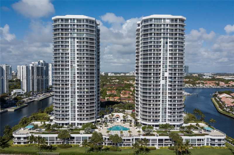 3 bedroom Condominium at 3802 NE 207th St 1001, One Island Place Condo II, Aventura — photo 1