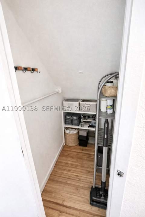 3915 N Meridian Ave 101, Miami Beach FL - photo 11 of 20