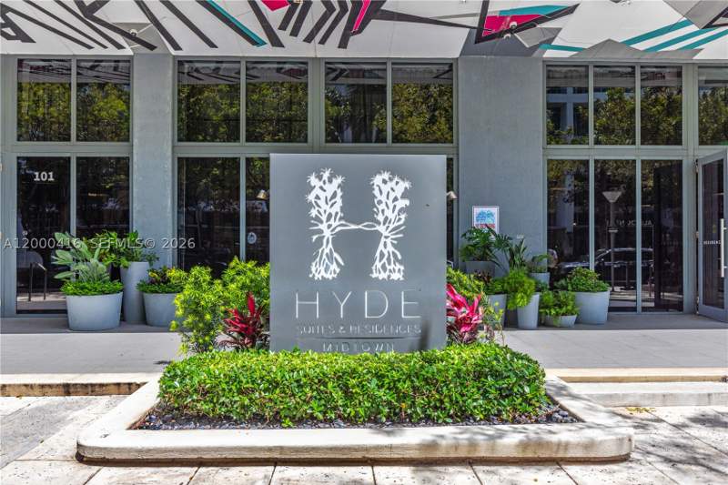 2 bedroom Condominium at 121 NE 34th St 2602, 3401 MIDTOWN CONDO, Miami — photo 2