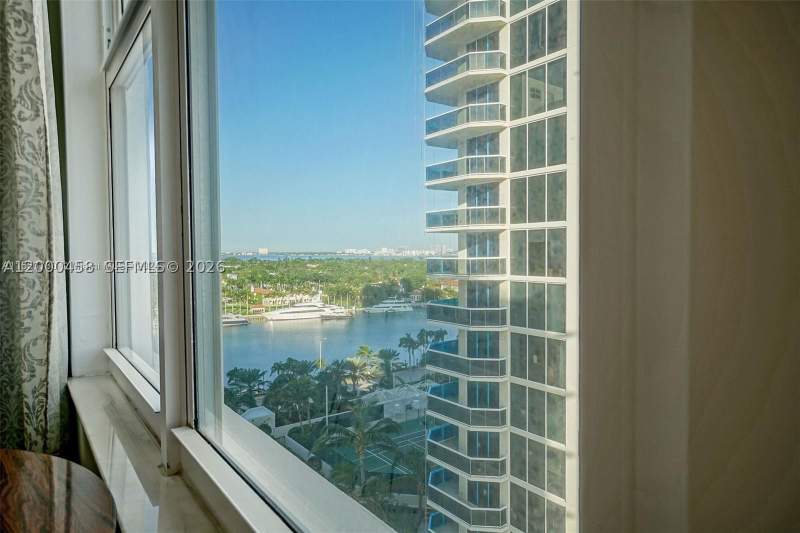 1 bedroom Condominium at 4747 Collins Ave 1108, Mimosa Condo, Miami Beach — photo 2