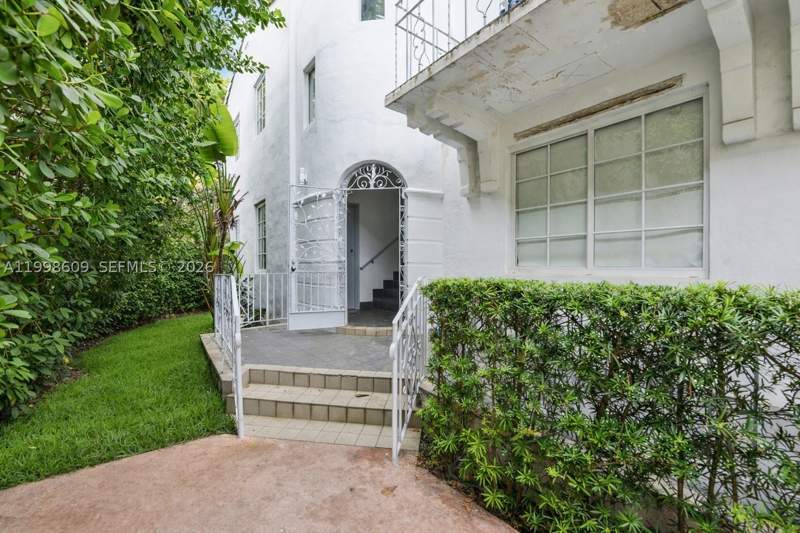 2 bedroom Condominium at 1510 Meridian Ave 12, The Castle Meridian Condo, Miami Beach — photo 2
