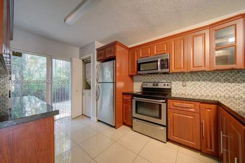 1250 SE 31st Ct 104-33, Homestead FL - photo 7 of 19