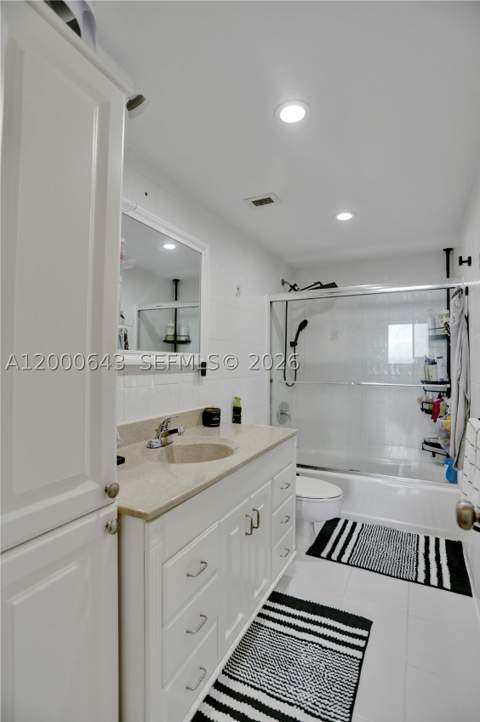 300 Bayview Dr Ph10, Sunny Isles Beach FL - photo 20 of 26