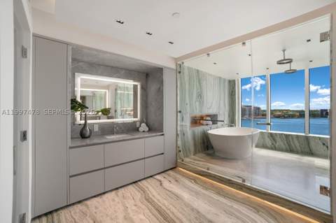 1000 S Pointe Dr 901, Miami Beach FL - photo 11 of 25