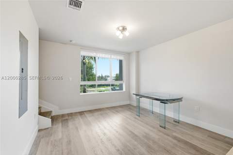 2505 NE 193rd St 4215, Miami FL - photo 9 of 40