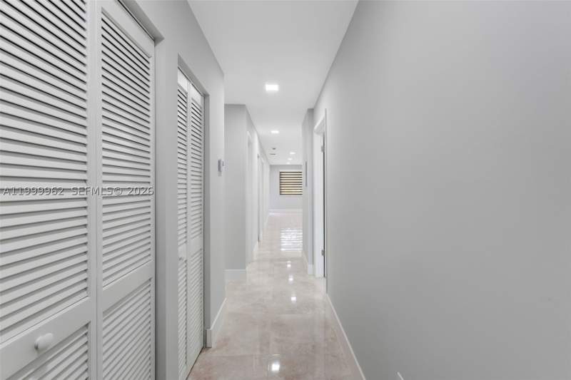 3 bedroom Condominium at 15685 SW 82nd Cir Ln 28, View West Condo Ph I, Miami — photo 2