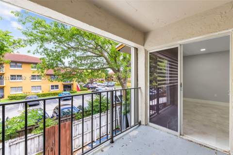 15685 SW 82nd Cir Ln 28, Miami FL - photo 22 of 26