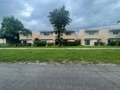 8741 NE 4th Ave Rd 8741, Miami Shores FL - photo 19 of 22