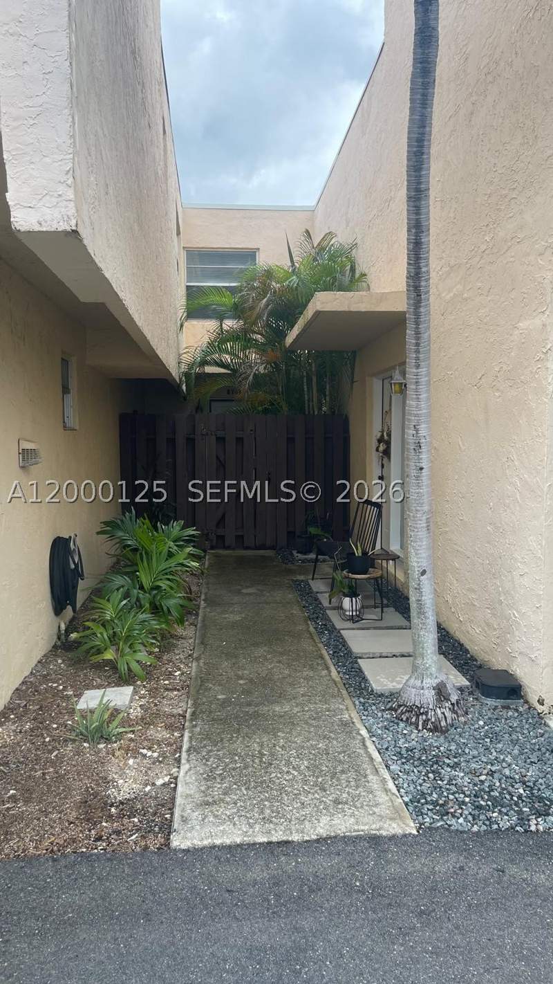2 bedroom Condominium at 8741 NE 4th Ave Rd 8741, Shores Villas Condo Bldg, Miami Shores — photo 2