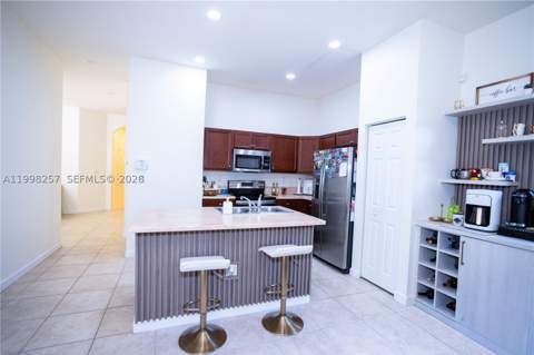 470 SE 34th Ter, Homestead FL - photo 7 of 25