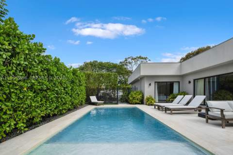 70 Samana Dr, Miami FL - photo 18 of 25