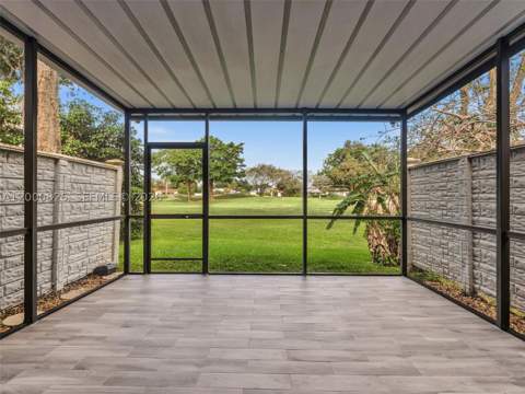19174 Bobolink Dr, Hialeah FL - photo 11 of 35