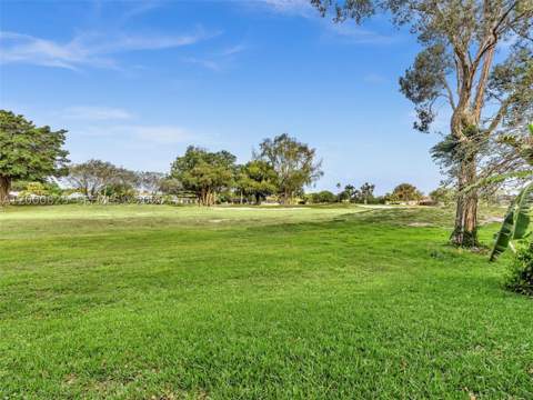 19174 Bobolink Dr, Hialeah FL - photo 12 of 35