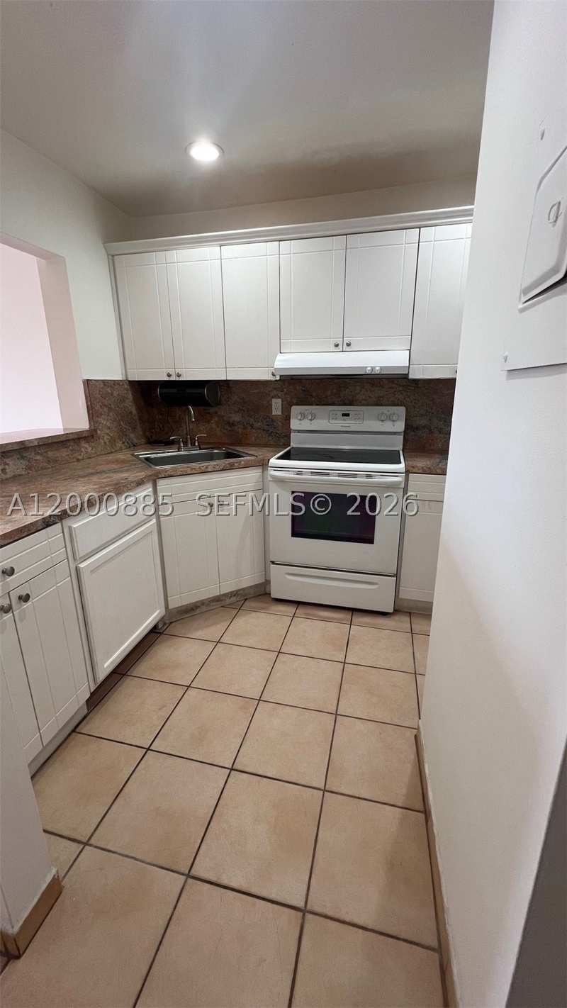 2 bedroom Condominium at 6070 W 18th Ave 323, Palmetto Springs Condo Vi, Hialeah — photo 1