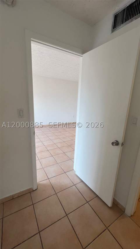6070 W 18th Ave 323, Hialeah FL - photo 12 of 17