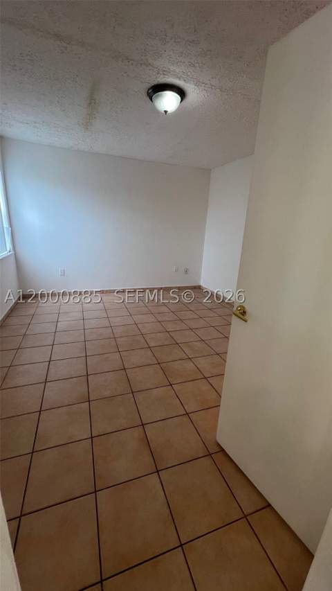 6070 W 18th Ave 323, Hialeah FL - photo 8 of 17