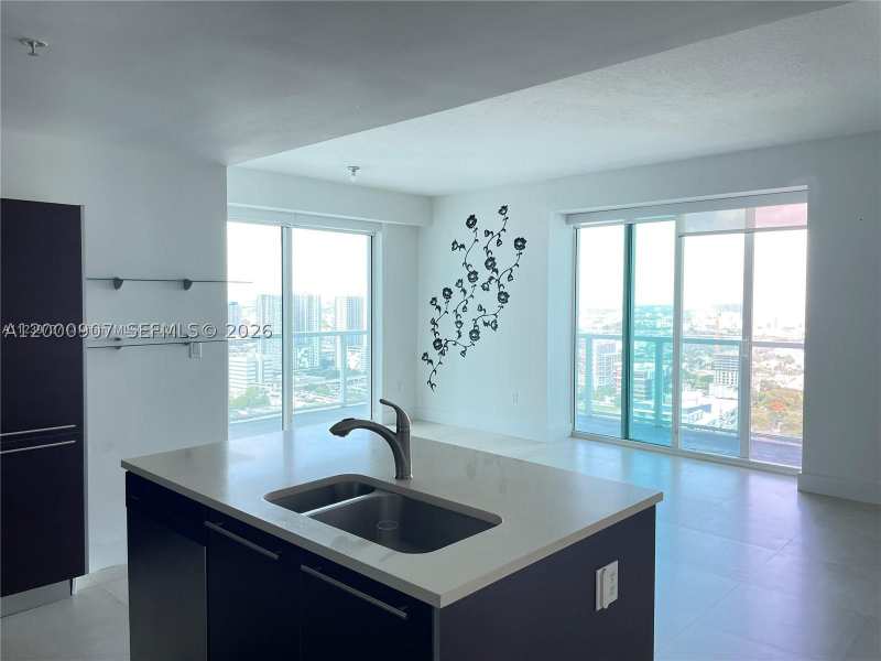 2 bedroom Condominium at 1900 N Bayshore Dr 3311, Quantum On The Bay Condo, Miami — photo 1