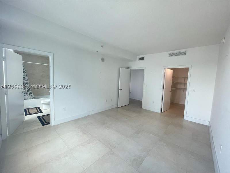2 bedroom Condominium at 1900 N Bayshore Dr 3311, Quantum On The Bay Condo, Miami — photo 4