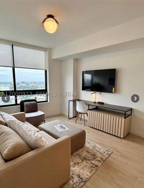 225 N Miami Ave 212, Miami FL - photo 11 of 33