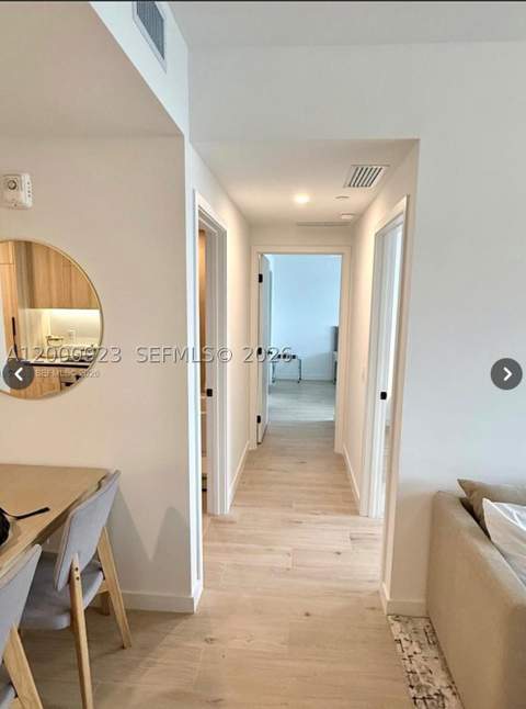 225 N Miami Ave 212, Miami FL - photo 16 of 33