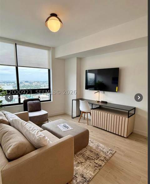 225 N Miami Ave 212, Miami FL - photo 6 of 33