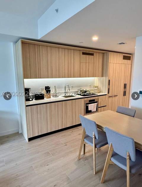 225 N Miami Ave 212, Miami FL - photo 7 of 33