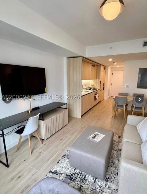 225 N Miami Ave 212, Miami FL - photo 8 of 33