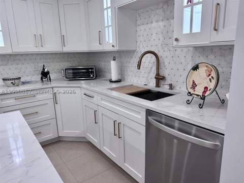 10850 N Kendall Dr 414, Miami FL - photo 6 of 29