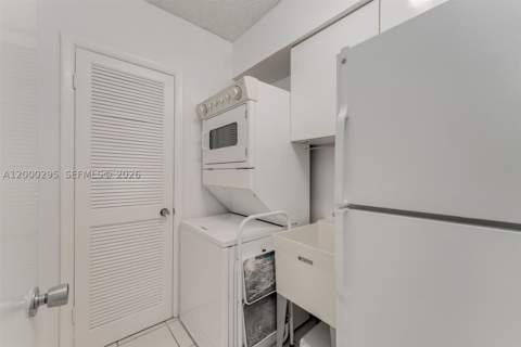 5500 Collins Ave 304, Miami Beach FL - photo 11 of 32