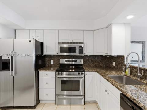 1228 West Ave 1506, Miami Beach FL - photo 6 of 30
