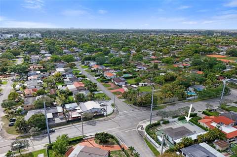 1991 SW 62nd Ave, West Miami FL - photo 18 of 55