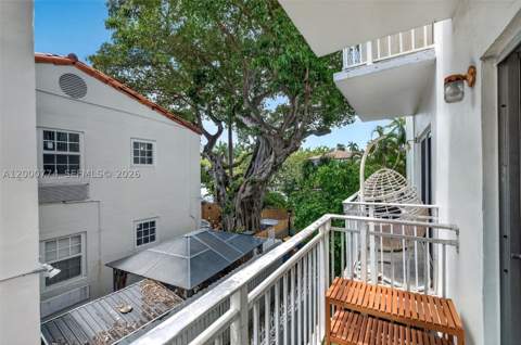 1519 Drexel Ave 201 + Den, Miami Beach FL - photo 16 of 62