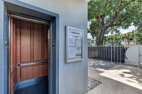 1519 Drexel Ave 201 + Den, Miami Beach FL - photo 7 of 62