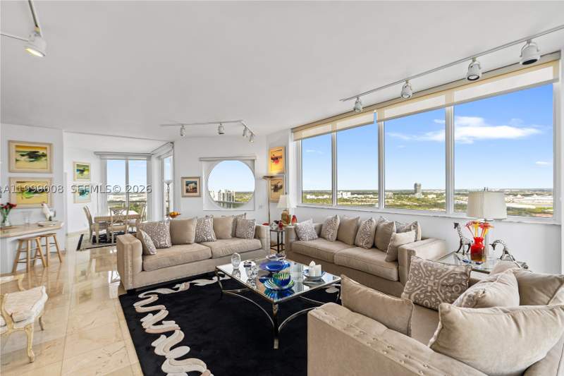 2 bedroom Condominium at 3802 NE 207th St 2704, One Island Place, Aventura — photo 2